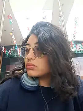 SabrinaV  online show from 01.18.26