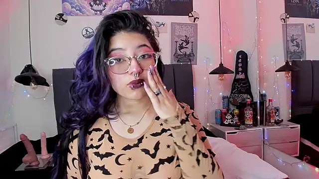 SabrinaV  online show from 05.09.26
