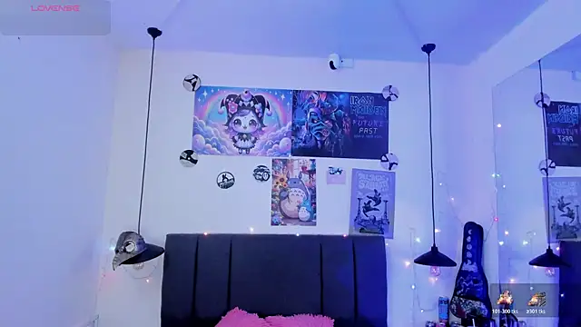 SabrinaV  online show from 05.27.26