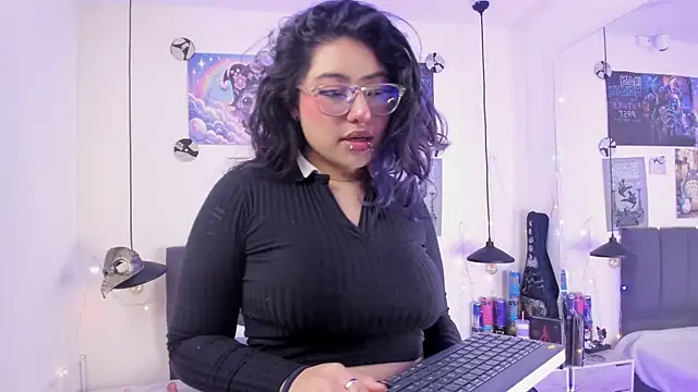 SabrinaV  online show from 07.04.26