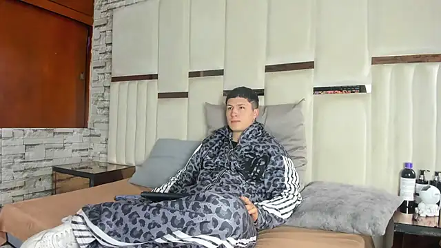 ANLLELOAndANGELA online show from 07.27.26