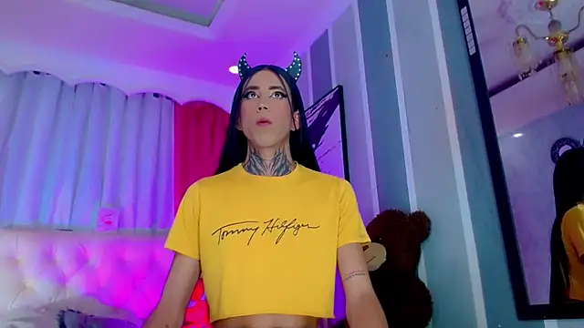 Julia Bulette1 online show from 04.07.26