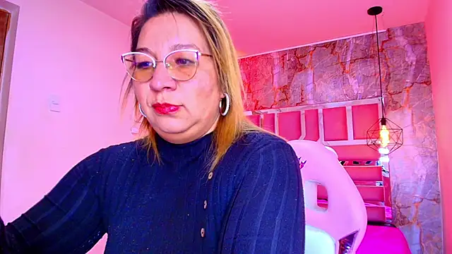 MaylinRosse  online show from 12.15.25