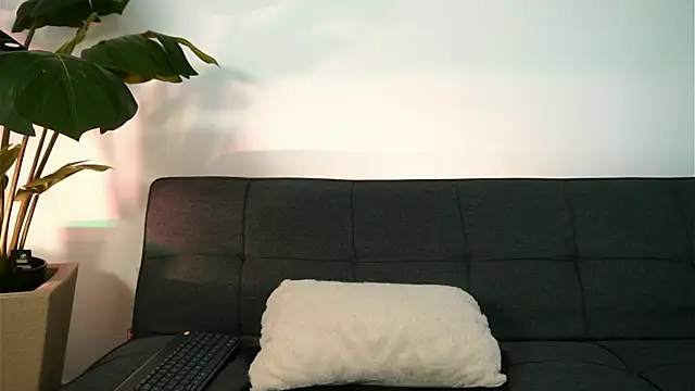chrizmacgregor online show from 07.10.26
