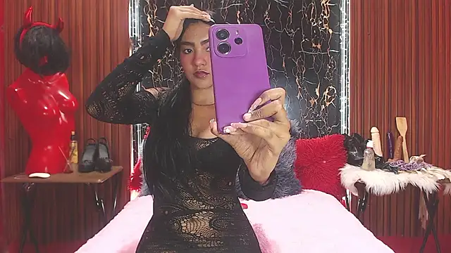 Snapshot of MadelinPaterson chatting on 03.04.26 MadelinPaterson online show from 03.04.26