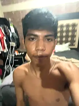 Snapshot of P4NT0J4 chatting on 11.30.25 P4NT0J4 online show from 11.30.25