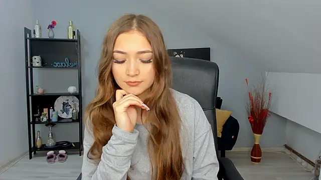 EllaClarke online show from 03.31.26