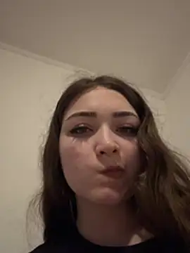 EllaClarke online show from 04.17.26