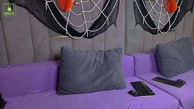 Snapshot of JesseCrosss chatting on 10.15.25 JesseCrosss online show from 10.15.25