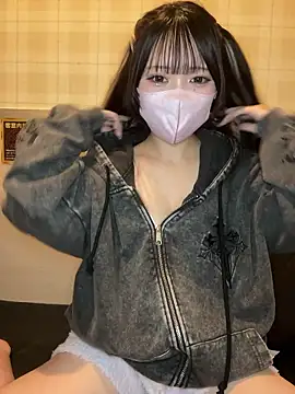 Snapshot of Yua_nyan_cute chatting on 10.12.25 Yua nyan cute online show from 10.12.25