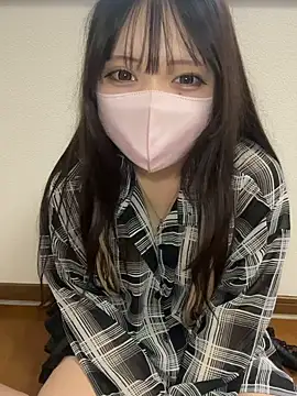 Snapshot of Yua_nyan_cute chatting on 10.19.25 Yua nyan cute online show from 10.19.25