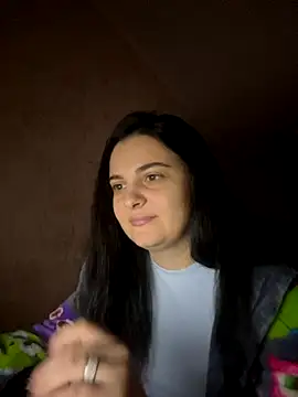 Snapshot of SweetBerryX chatting on 09.30.25 SweetBerryX online show from 09.30.25