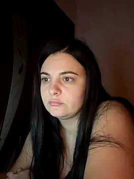 Snapshot of SweetBerryX chatting on 10.17.25 SweetBerryX online show from 10.17.25