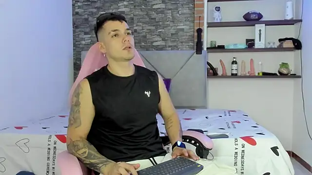 BooyHott  online show from 01.10.26