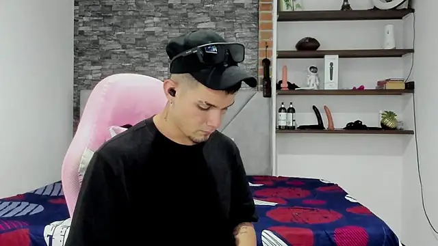 BooyHott  online show from 02.26.26