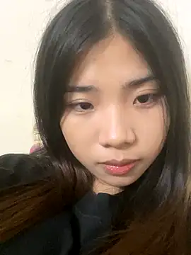 Snapshot of -Tania- chatting on 09.23.25 -Tania- online show from 09.23.25