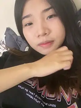 Snapshot of -Tania- chatting on 10.13.25 -Tania- online show from 10.13.25