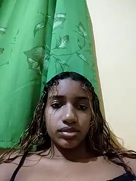 Snapshot of Barbiefox24 chatting on 10.13.25 Barbiefox24 online show from 10.13.25