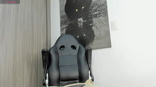 KAYLA BATISTA  online show from 12.02.25