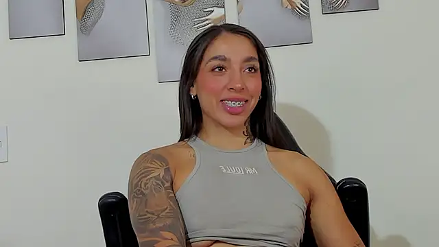 KAYLA BATISTA  online show from 03.22.26