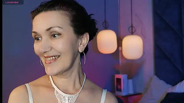 Irene Marlow online show from 05.26.26