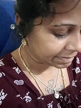 sweetqueen143 online show from 11.20.25