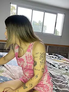 xvalentinaof online show from 11.29.25