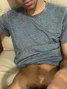 Snapshot of Eduardosexy00091 chatting on 10.24.25 Eduardosexy00091 online show from 10.24.25