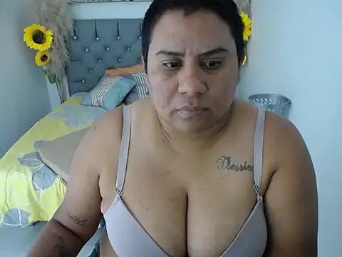 hotlesby valery online show from 03.18.26