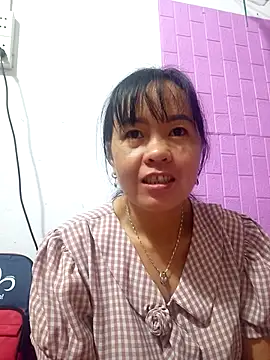 Snapshot of cunconcute chatting on 09.28.25 cunconcute online show from 09.28.25