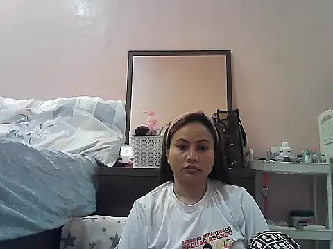 Snapshot of Amarrahlyn chatting on 05.12.26 Amarrahlyn online show from 05.12.26