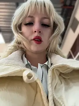 RonnieKiss online show from 04.15.26