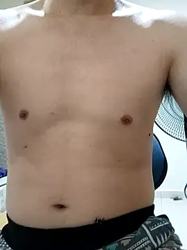 Snapshot of VIncent_mimi chatting on 11.22.25 VIncent mimi online show from 11.22.25