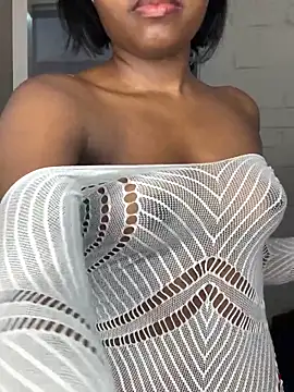 Snapshot of 21shazzy chatting on 09.20.25 21shazzy online show from 09.20.25