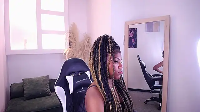 onyx ebony online show from 10.17.25
