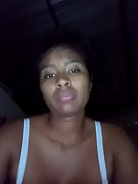 Snapshot of _Canella_ chatting on 10.29.25  Canella  online show from 10.29.25