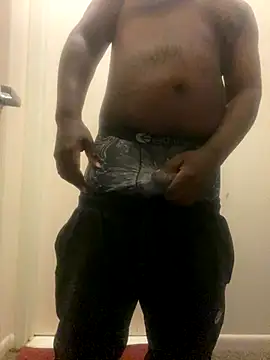 Snapshot of girlwatt chatting on 10.08.25 girlwatt online show from 10.08.25