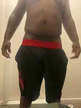 Snapshot of girlwatt chatting on 10.17.25 girlwatt online show from 10.17.25