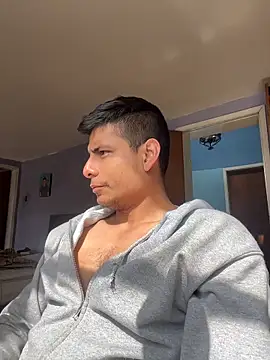 Snapshot of AnotherJuan_ chatting on 09.26.25 AnotherJuan online show from 09.26.25