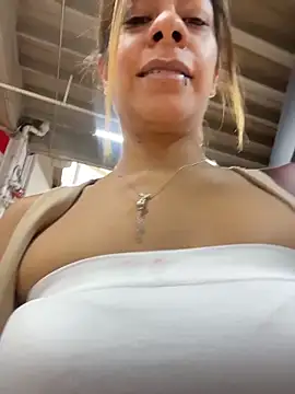 KatThomas online show from 11.17.25