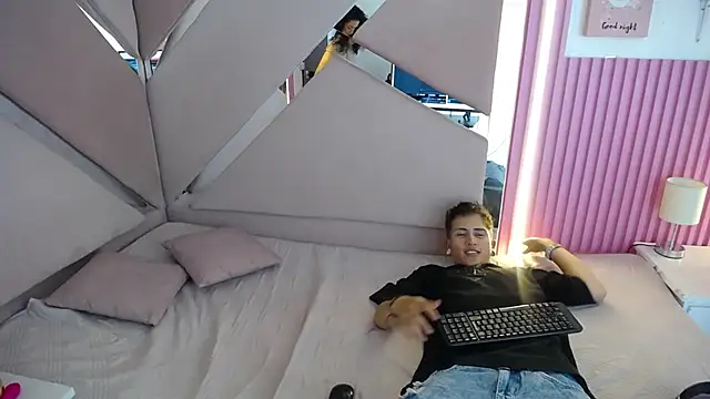 oblivionlove online show from 03.14.26