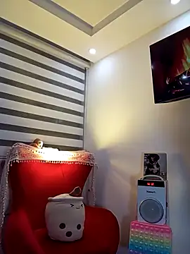 ValeNiitaLuv online show from 11.16.25