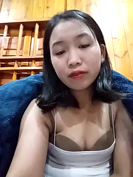 Snapshot of Suzuki_see chatting on 10.04.25 Suzuki see online show from 10.04.25