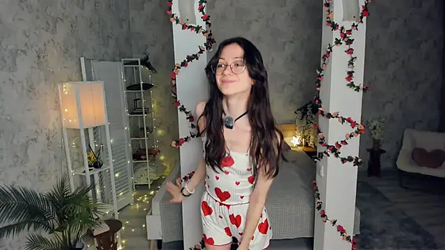 ReneeLippeatt online show from 02.14.26