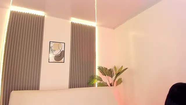 amaraa lewiis online show from 10.02.25