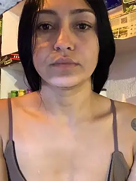 milk-love1226 online show from 10.29.25