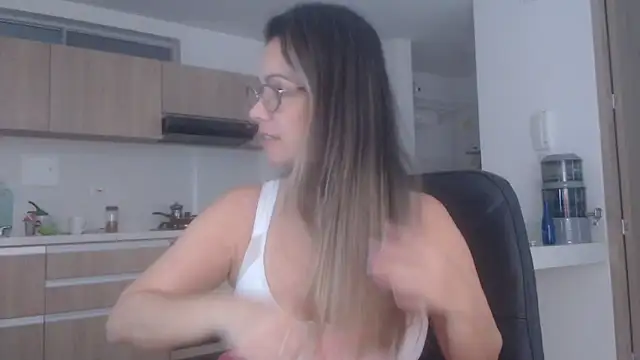 LovePaula online show from 06.22.26