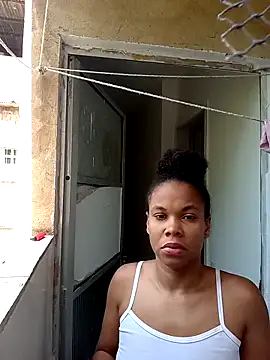 Snapshot of PrettahSantos chatting on 10.14.25 PrettahSantos online show from 10.14.25