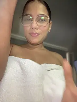 Snapshot of Valery_lux16 chatting on 02.27.26 Valery lux16 online show from 02.27.26