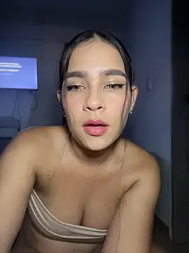 Snapshot of Valery_lux16 chatting on 05.14.26 Valery lux16 online show from 05.14.26
